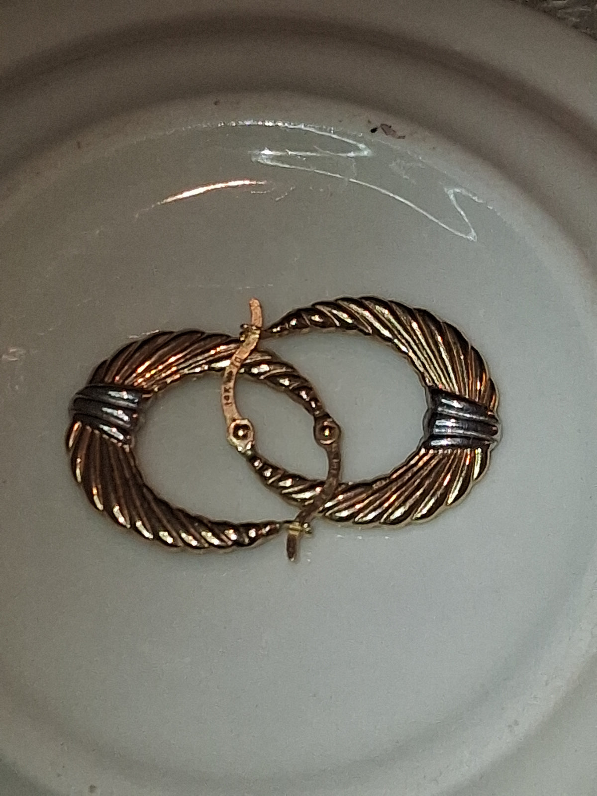 Aretes Ovalados en Oro 14 K Bicolor