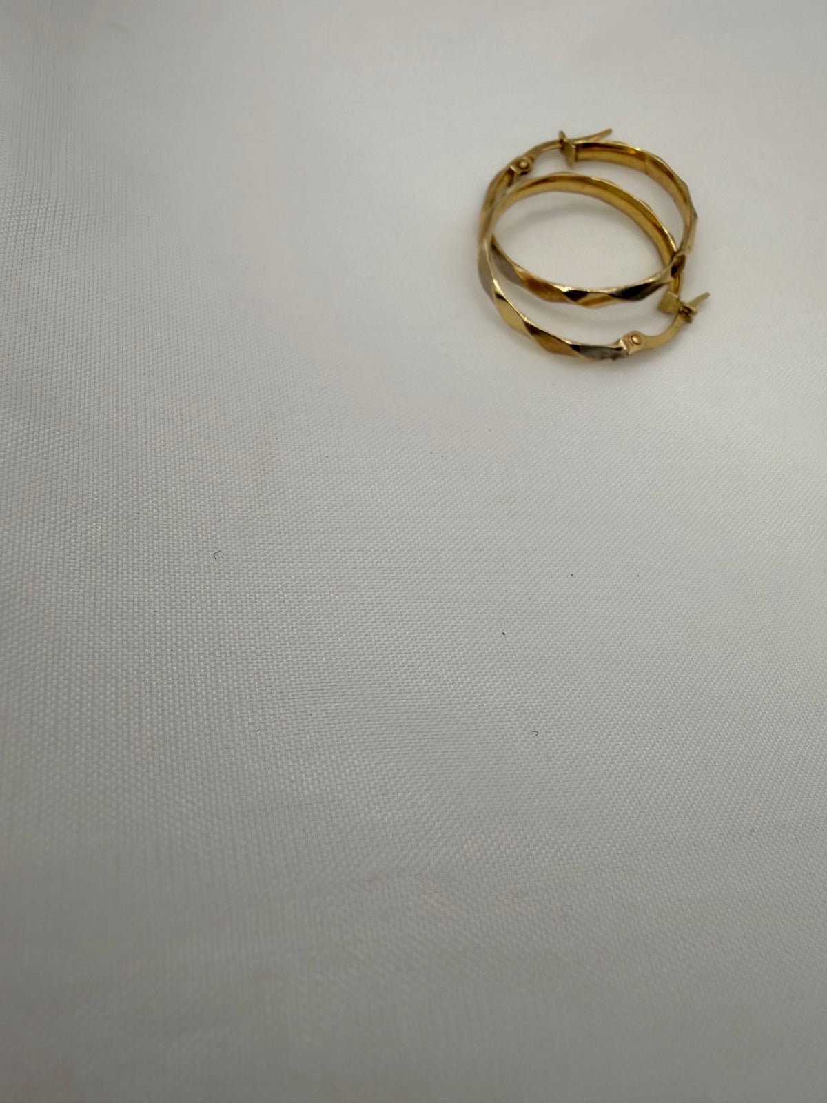 14K Gold Twisted Hoop Earrings – Diamond Cut – Women’s Earrings