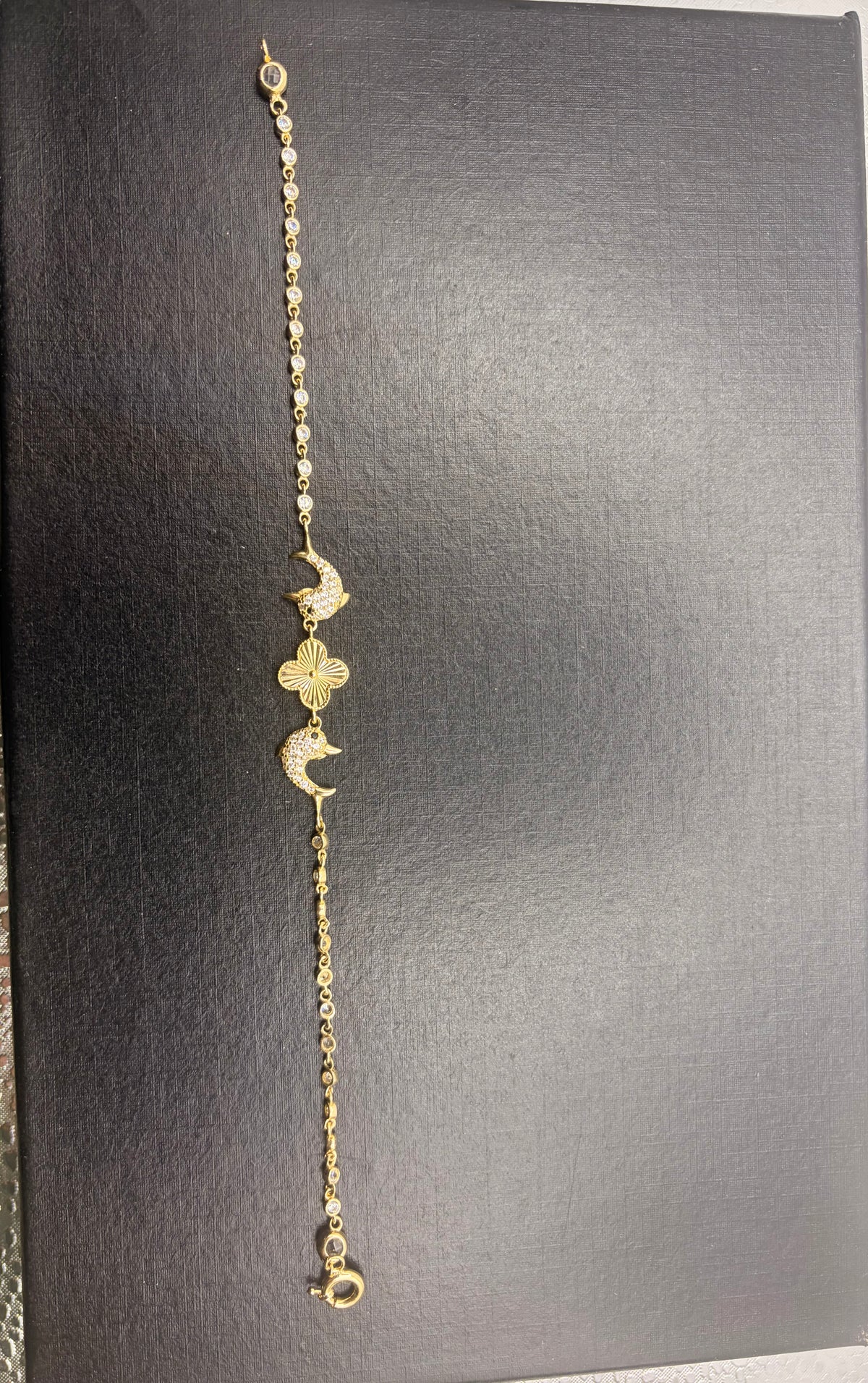 Pulsera Delfines y Trébol de Cuatro Hojas Oro 14K – 14K Gold Dolphin & Four-Leaf Clover Bracelet 🐬🍀✨
