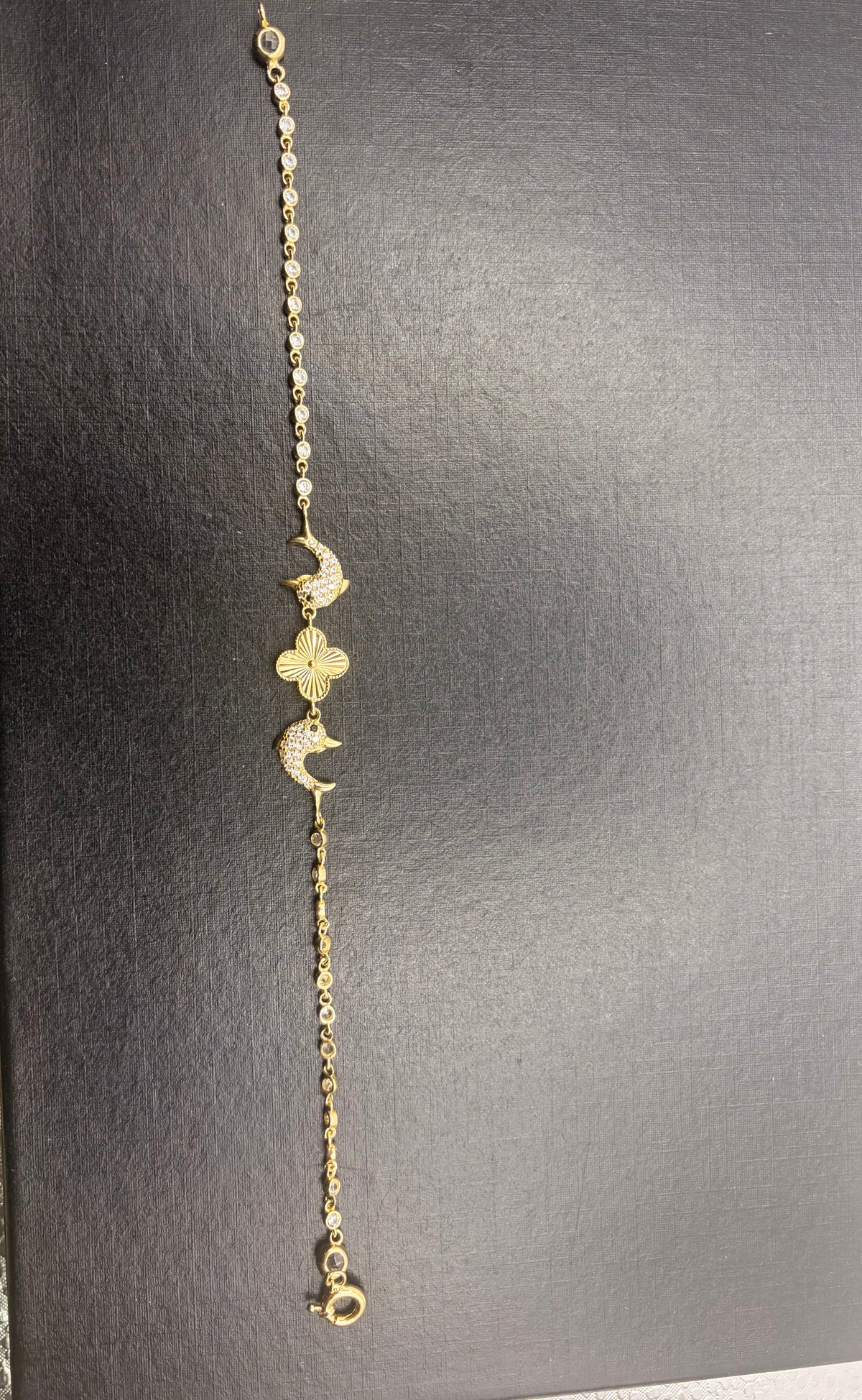 Pulsera Delfines y Trébol de Cuatro Hojas Oro 14K – 14K Gold Dolphin & Four-Leaf Clover Bracelet 🐬🍀✨