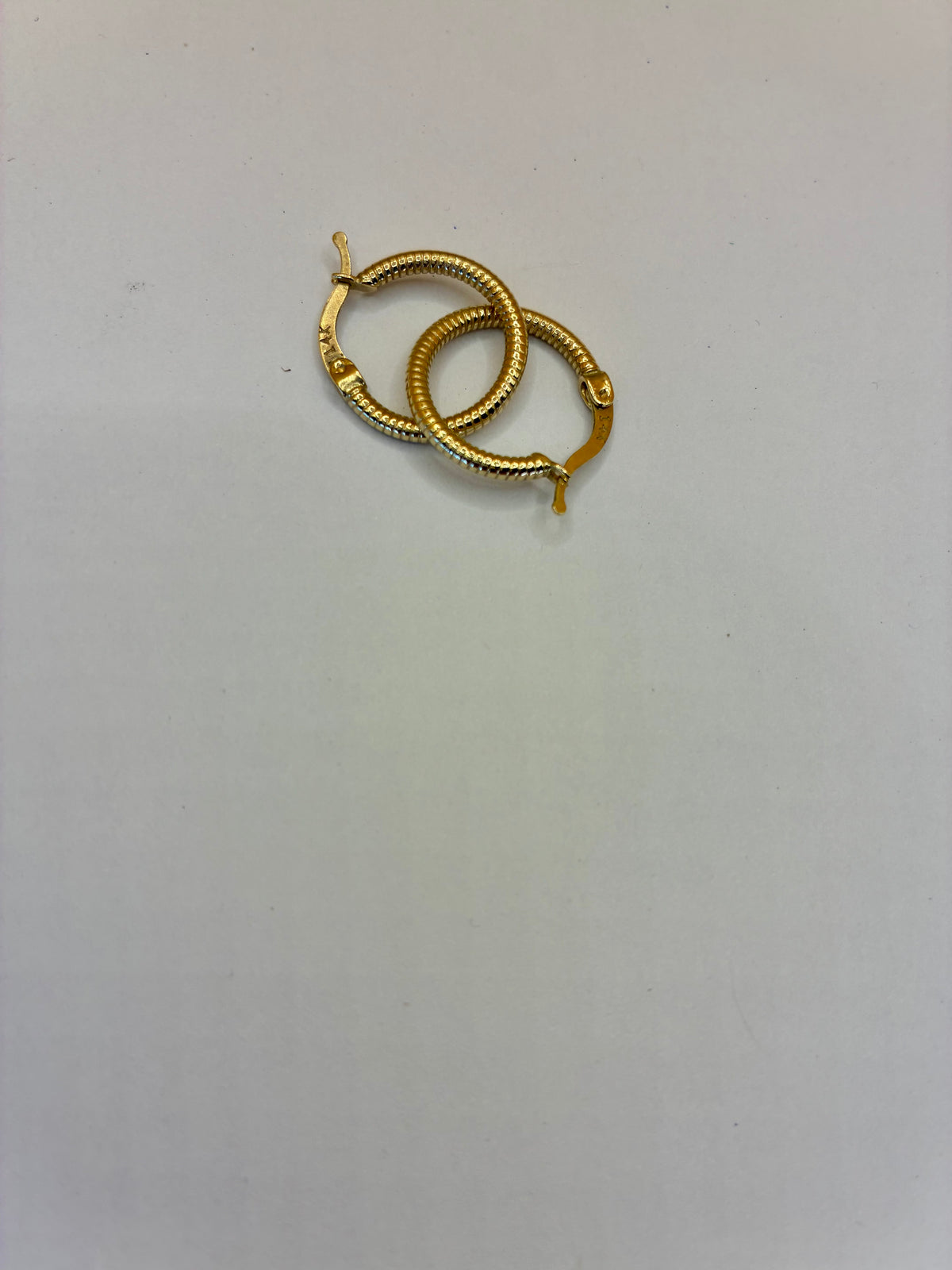 14K GOLD TEXTURED HOOP EARRINGS