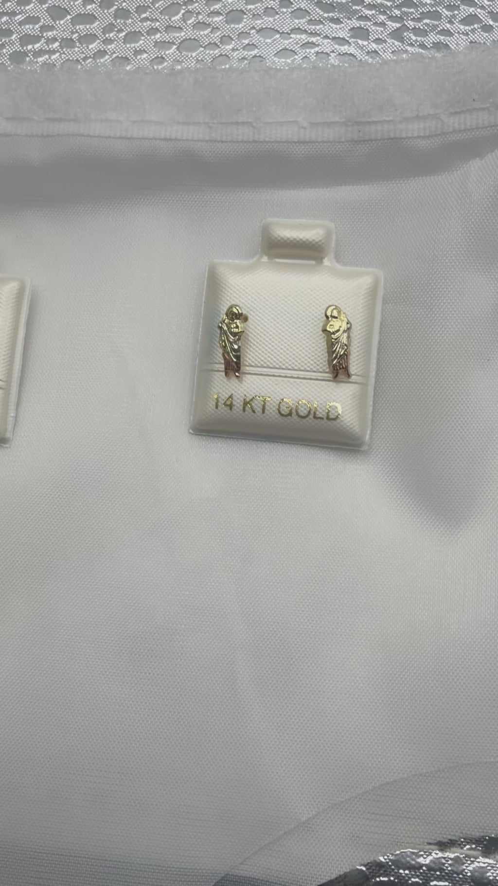 Aretes San Benito Oro 14K – 14K Gold St. Benedict Earrings
